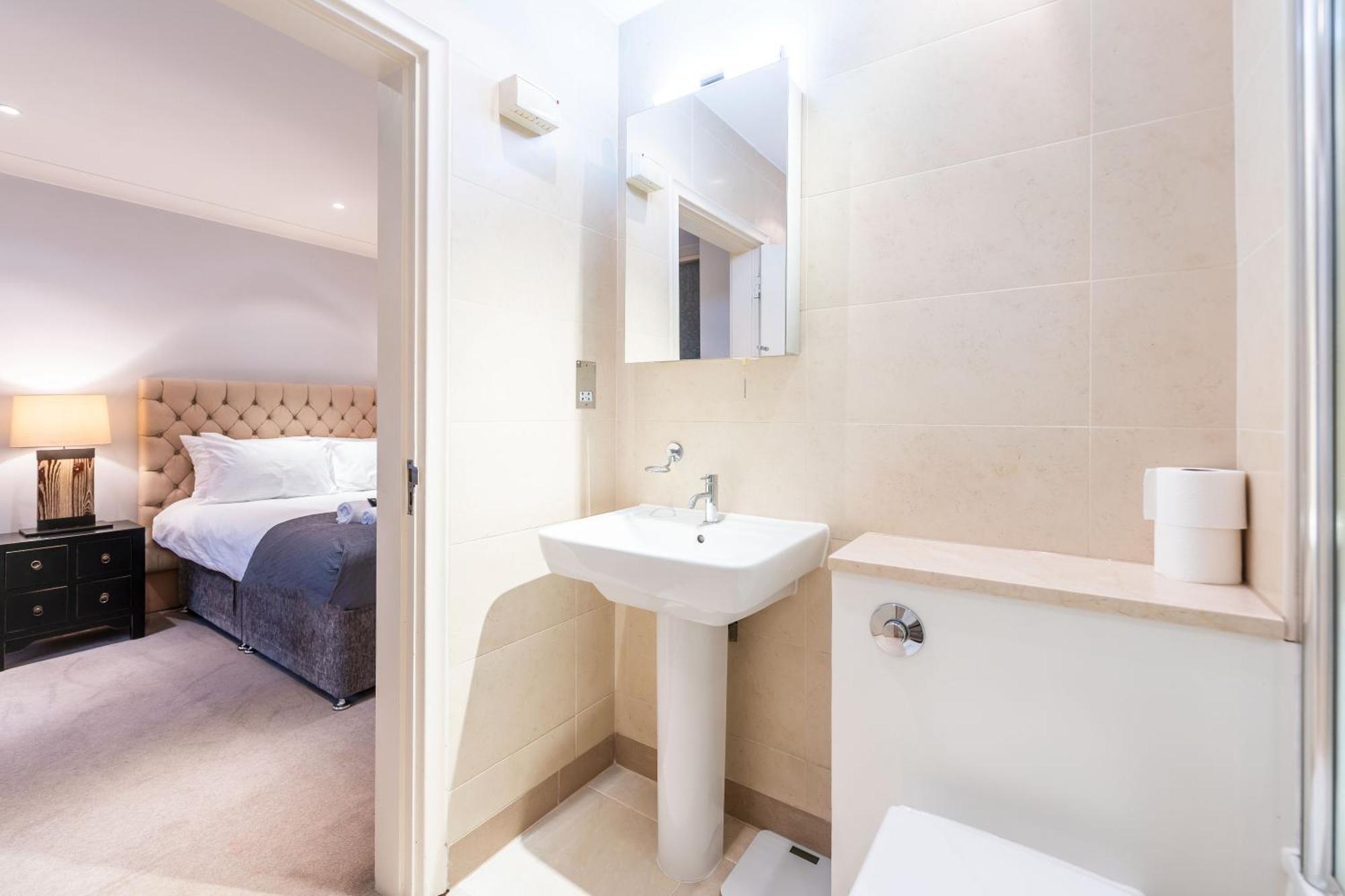 Luxury 6 Bedroom House In Southwick Street Londyn Zewnętrze zdjęcie